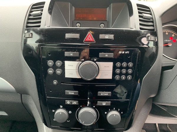Used Vauxhall Zafira 2013 for sale - 76263070: Photo 18