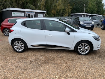 Used Renault Clio 2017 for sale - 77446887: Photo