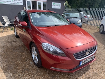 Used Volvo V40 2013 for sale - 75701108: Photo