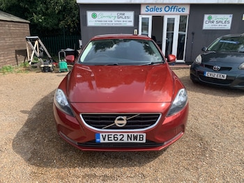 Used Volvo V40 2013 for sale - 75701108: Photo
