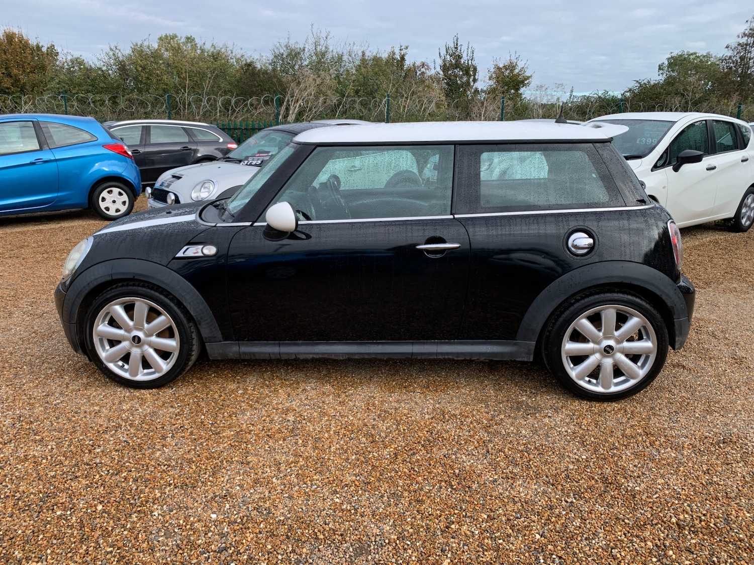 Used MINI Hatch 2010 for sale - 76299643: Photo 6