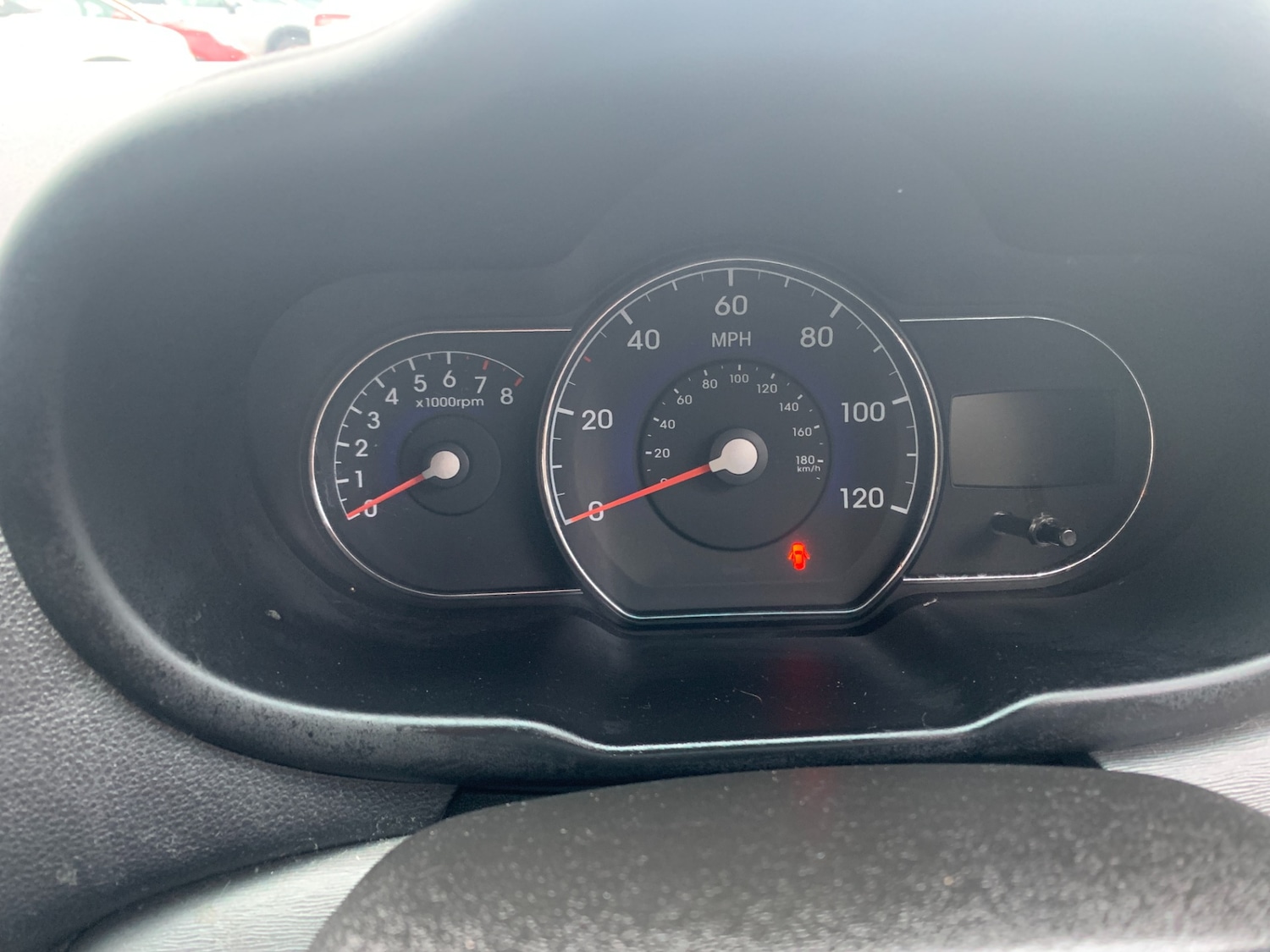 Used Hyundai i10 2011 for sale - 77530535: Photo 13