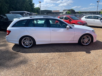 Used Mercedes-Benz C Class 2014 for sale - 79564225: Photo