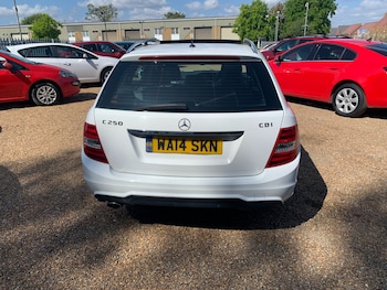 Used Mercedes-Benz C Class 2014 for sale - 79564225: Photo