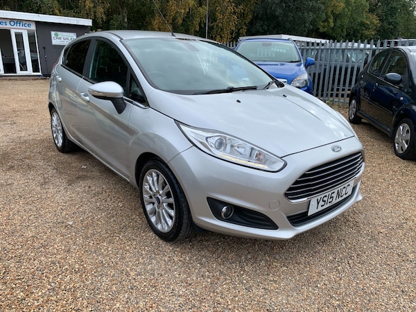 Used Ford Fiesta 2015 for sale - 76287863: Photo 1