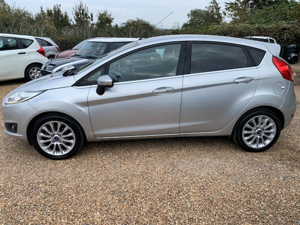Used Ford Fiesta 2015 for sale - 76287863: Photo 7