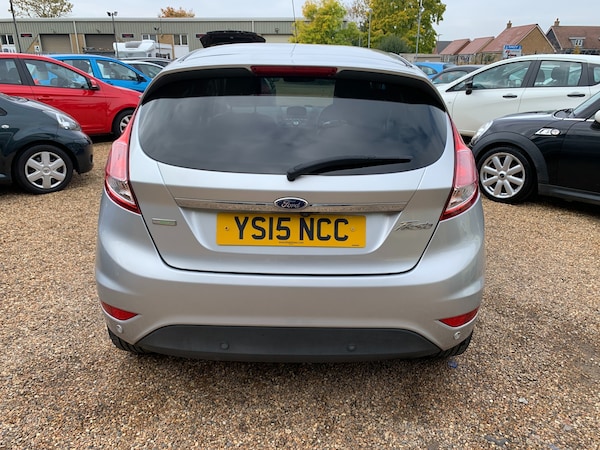 Used Ford Fiesta 2015 for sale - 76287863: Photo 8