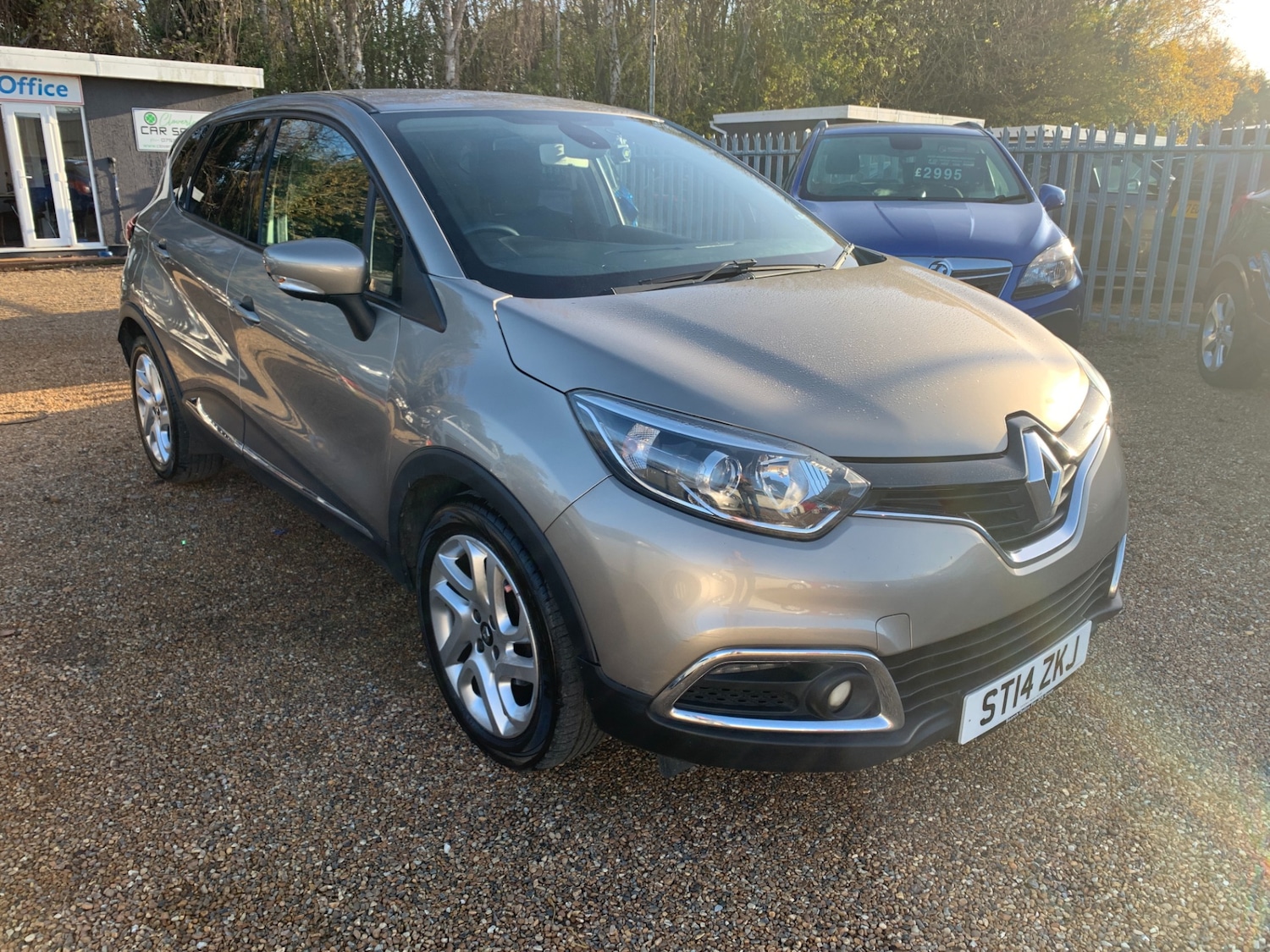 Used Renault Captur 2014 for sale - 76748056: Photo 1