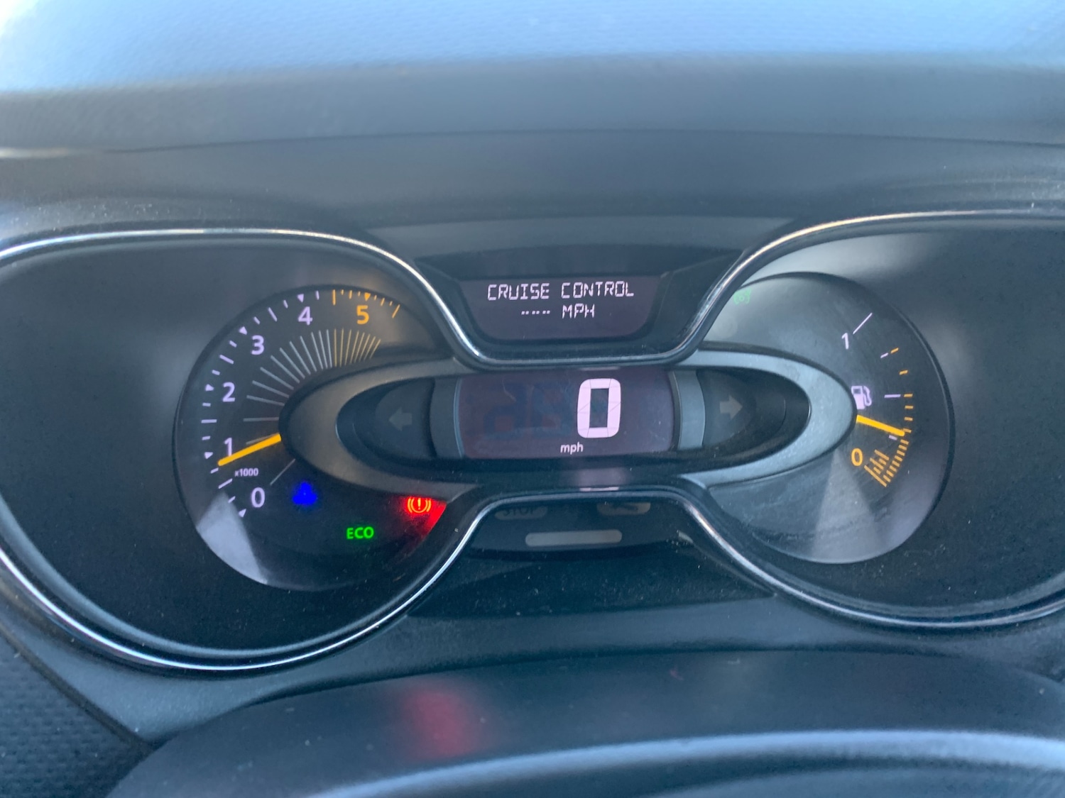 Used Renault Captur 2014 for sale - 76748056: Photo 15