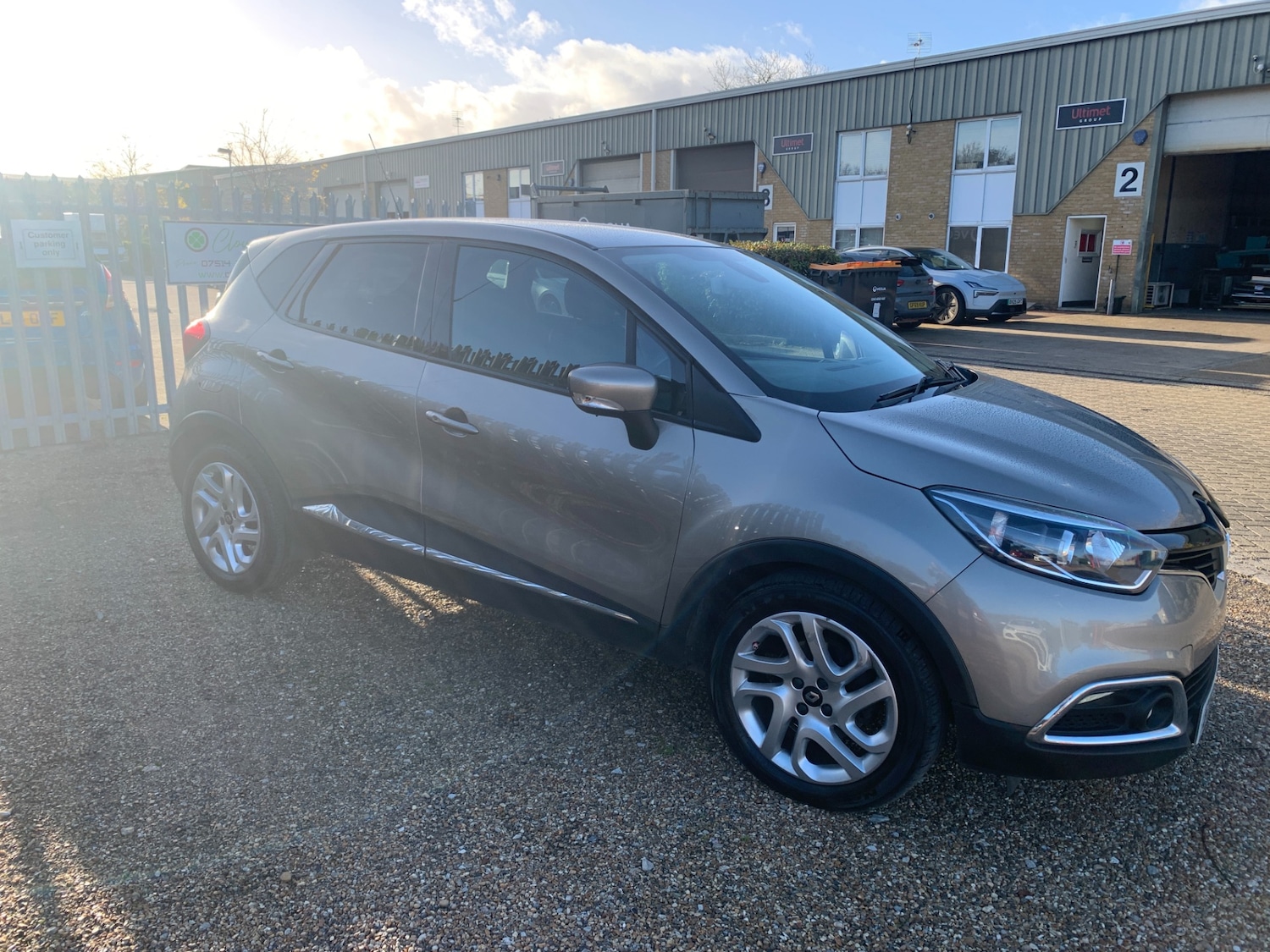 Used Renault Captur 2014 for sale - 76748056: Photo 9