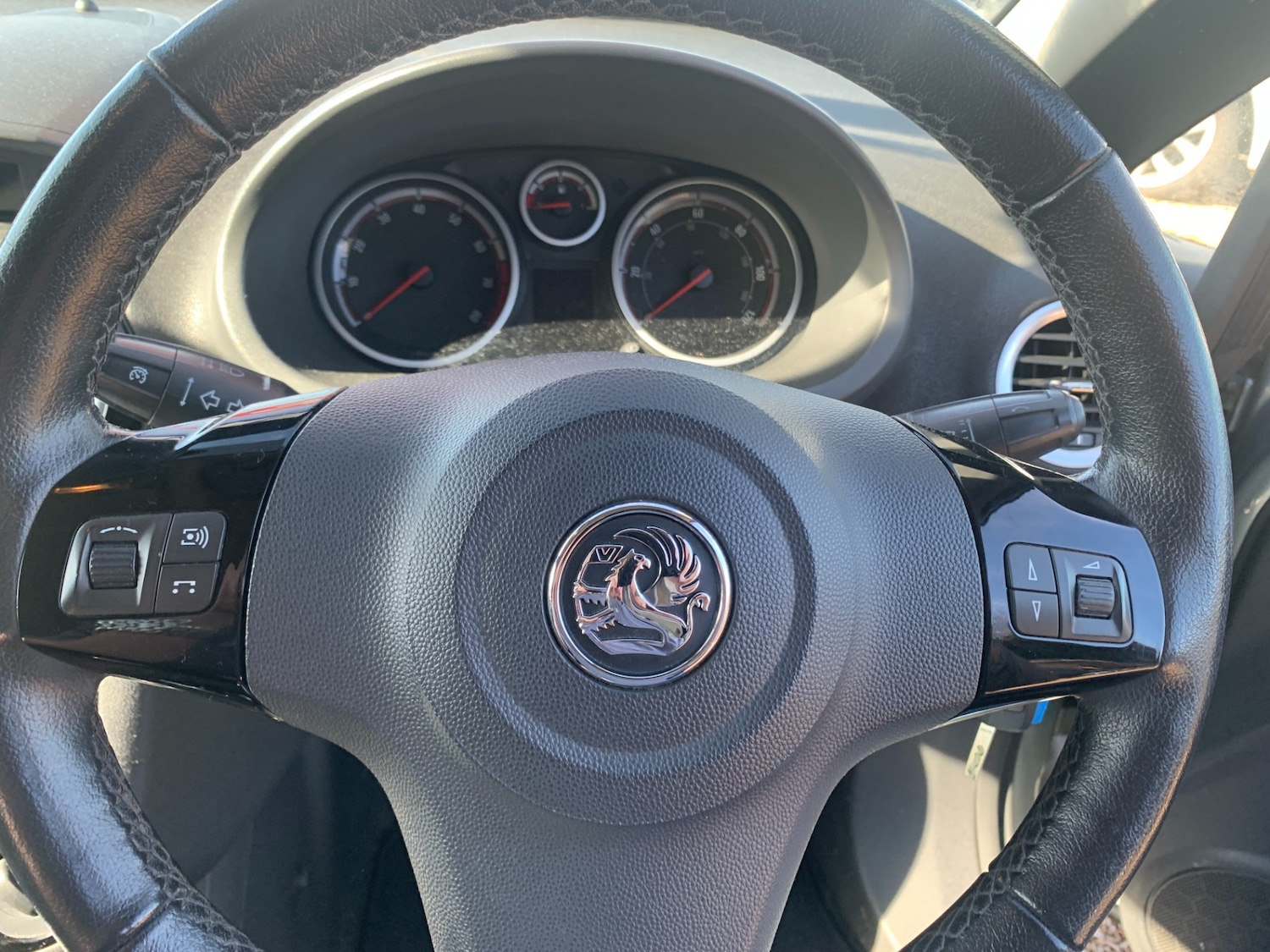 Used Vauxhall Corsa 2010 for sale - 77716553: Photo 17