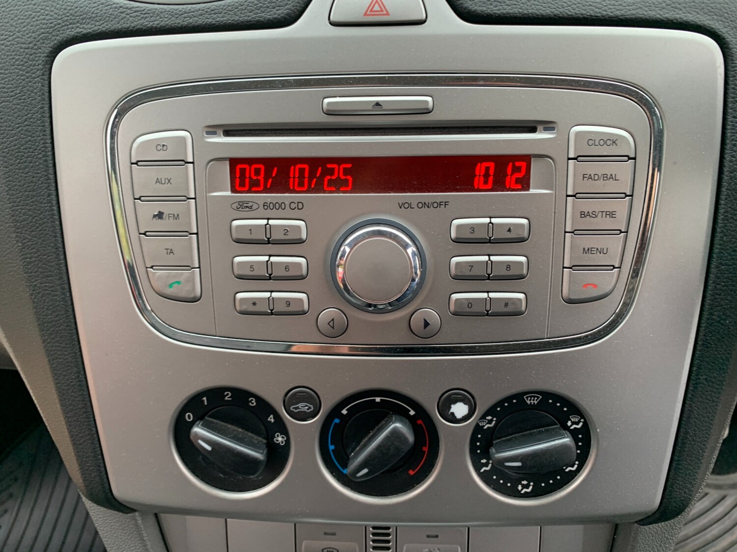 Used Ford Focus 2009 for sale - 76286803: Photo 15
