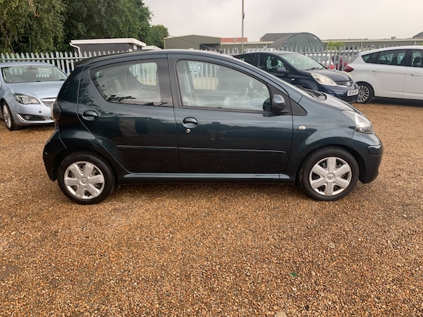 Used Toyota AYGO 2012 for sale - 75691985: Photo 5