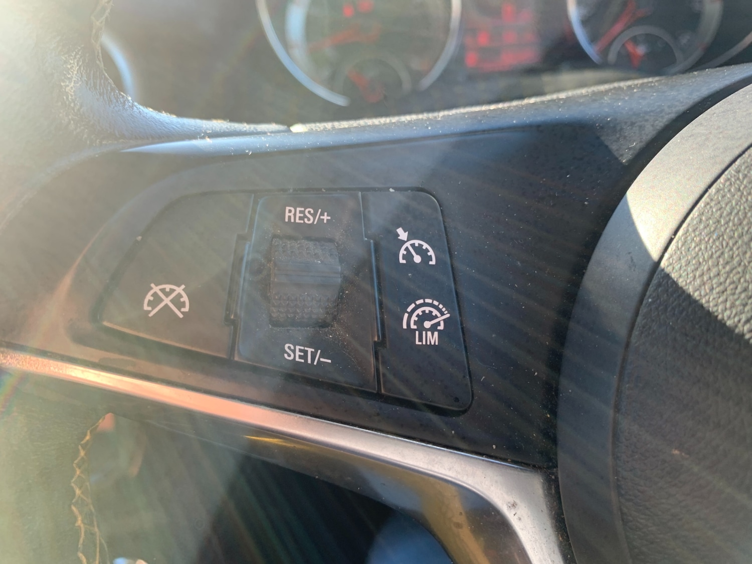 Used Vauxhall ADAM 2014 for sale - 77975619: Photo 12