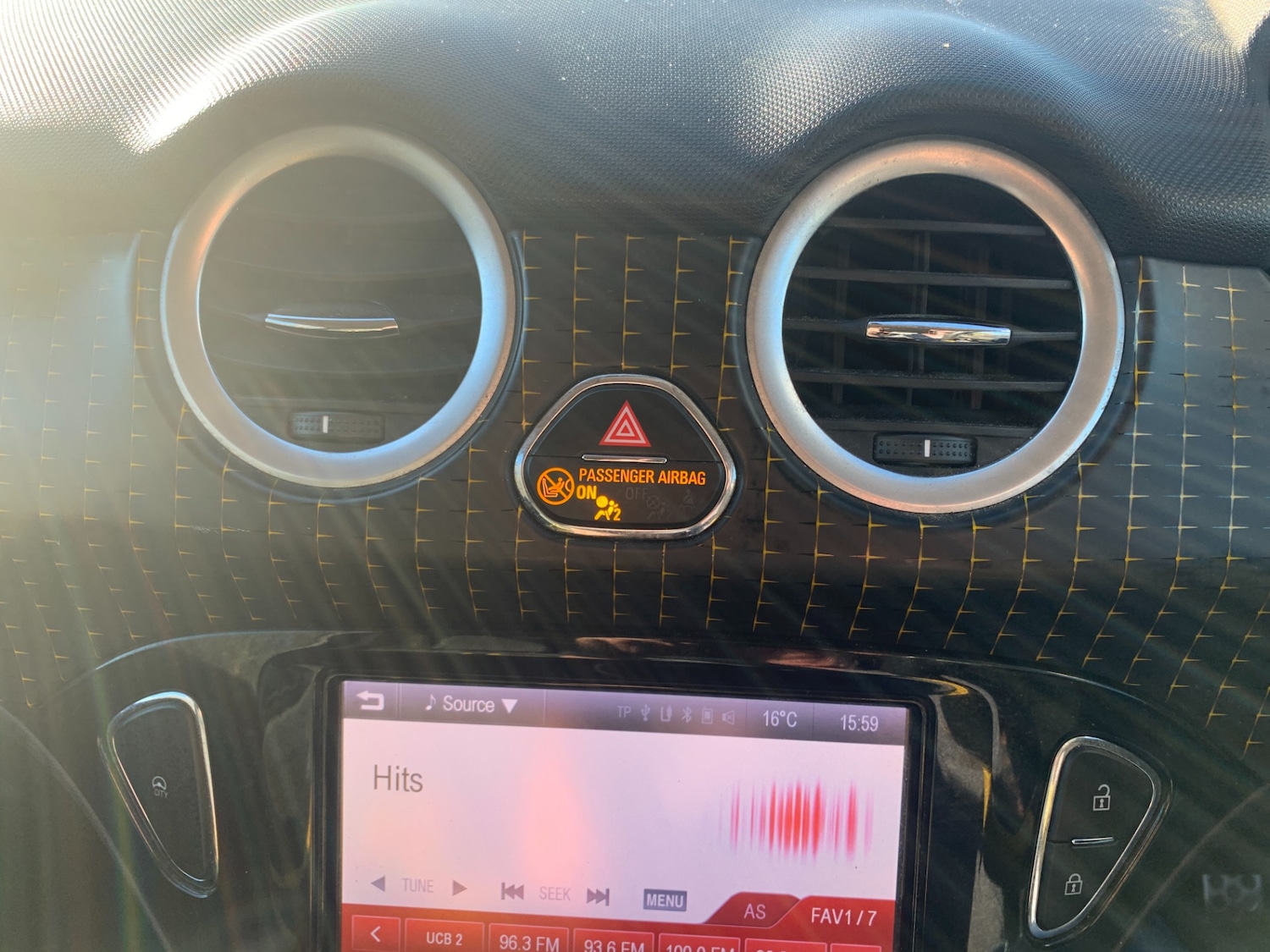 Used Vauxhall ADAM 2014 for sale - 77975619: Photo 15