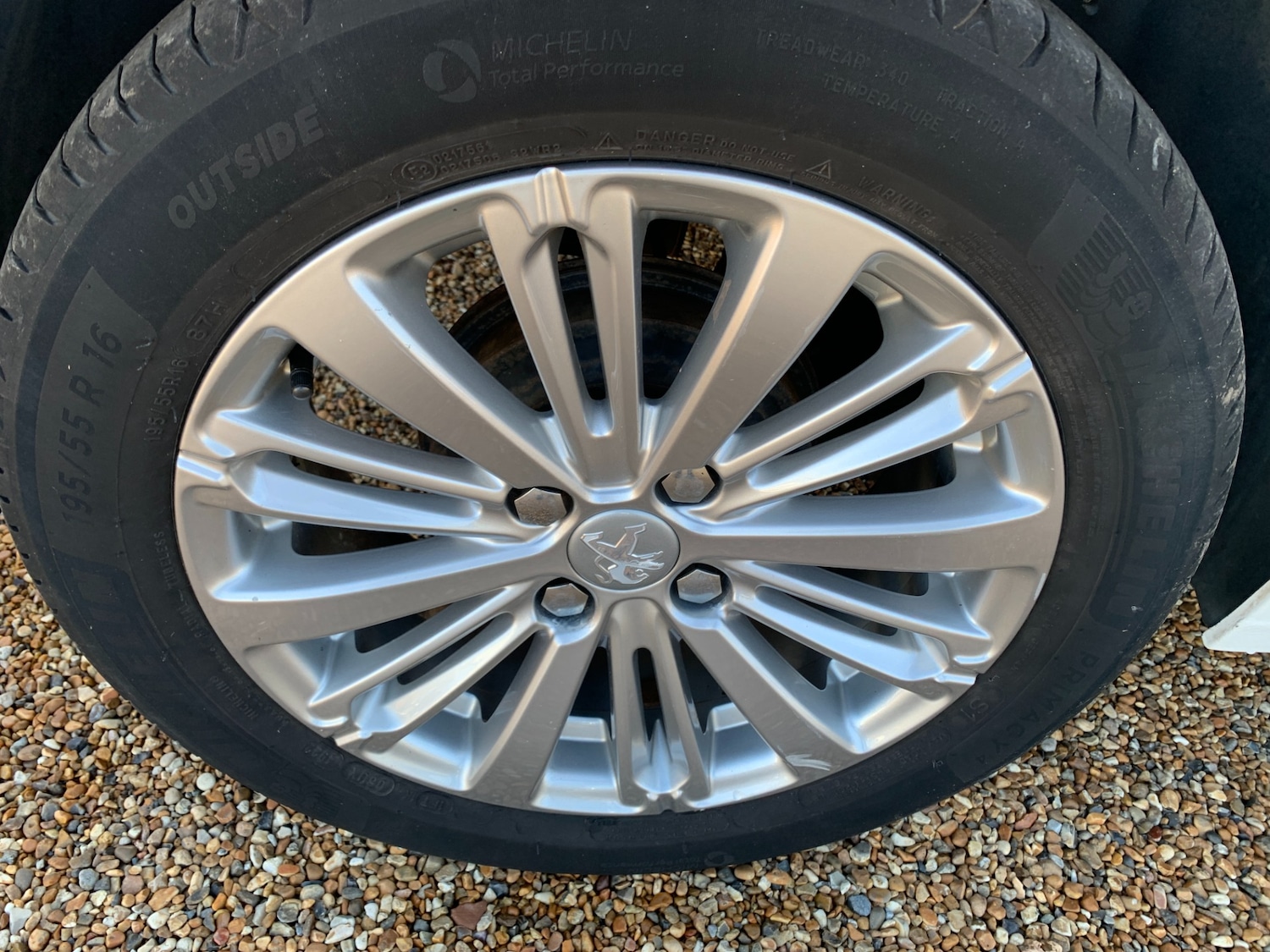 Used Peugeot 208 2019 for sale - 76332102: Photo 13