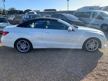 Used Mercedes-Benz E Class 2013 for sale - 77963826: Photo