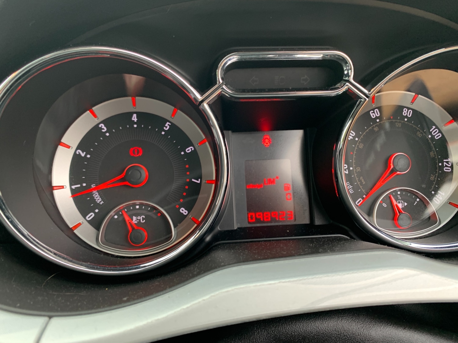 Used Vauxhall ADAM 2014 for sale - 76426685: Photo 12