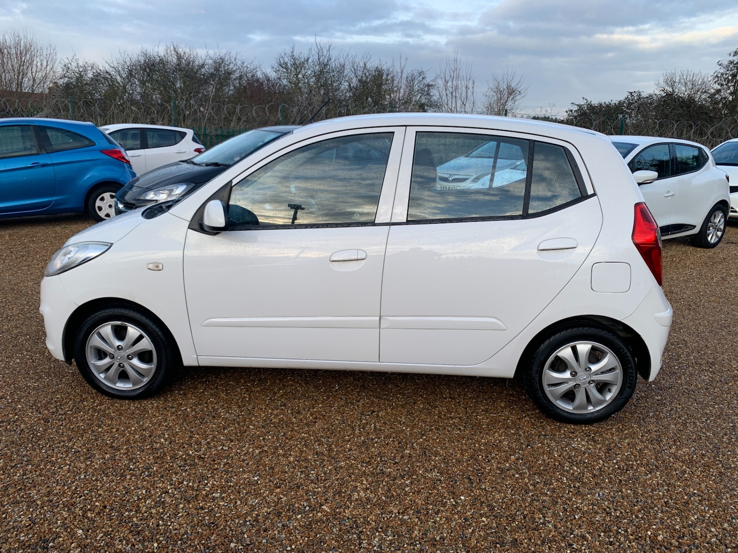 Used Hyundai i10 2014 for sale - 77113524: Photo 6