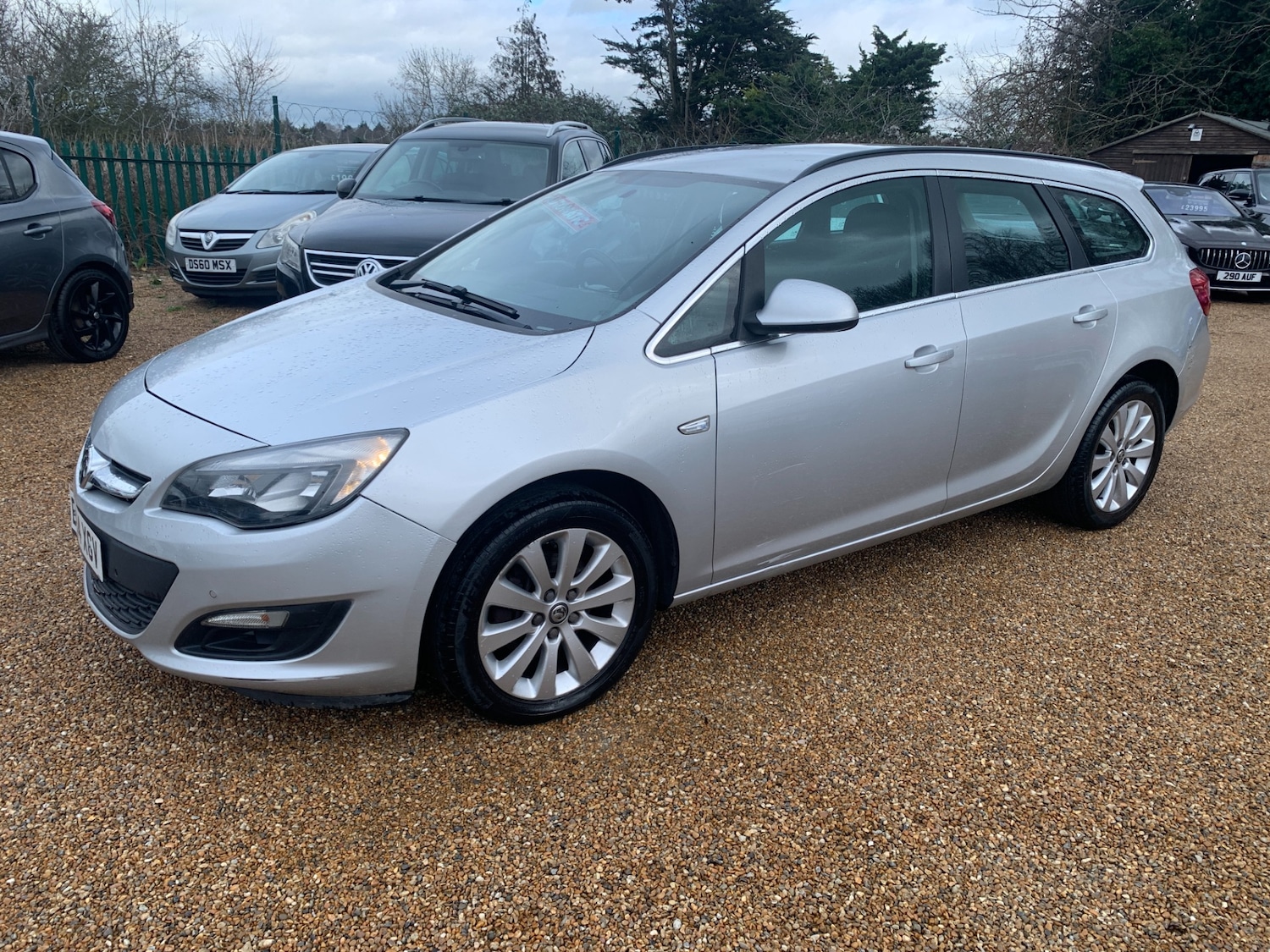 Used Vauxhall Astra 2014 for sale - 78176050: Photo 2