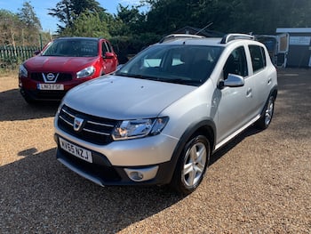 Used Dacia Sandero Stepway 2015 for sale - 79672925: Photo