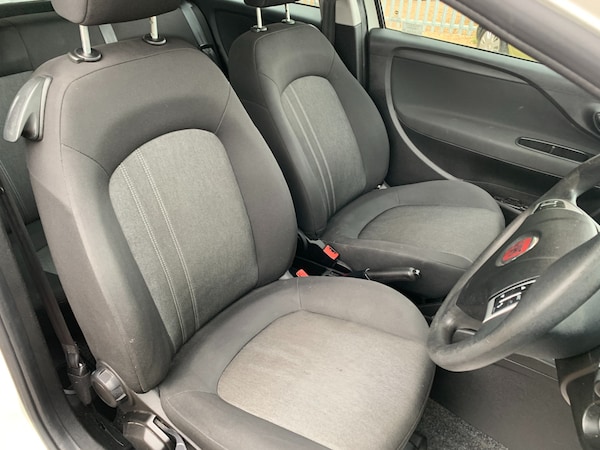 Used Fiat Punto 2015 for sale - 76075862: Photo 12
