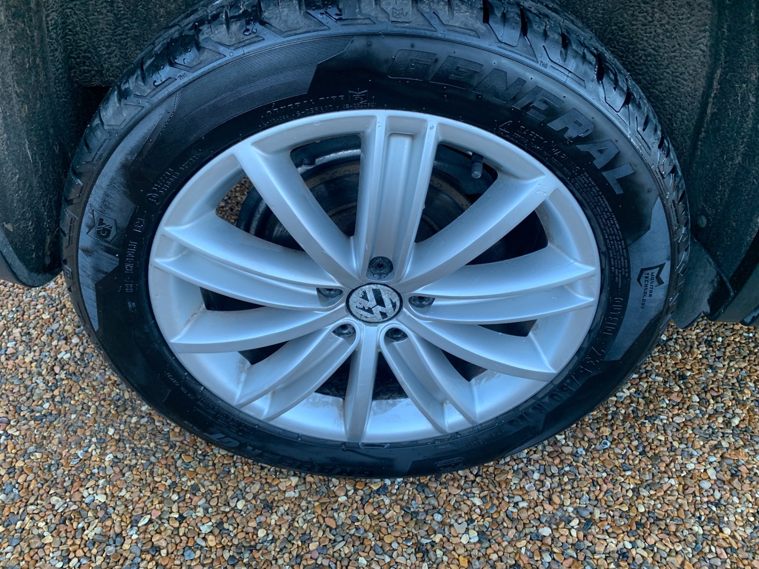 Used Volkswagen Tiguan 2009 for sale - 76908149: Photo 11