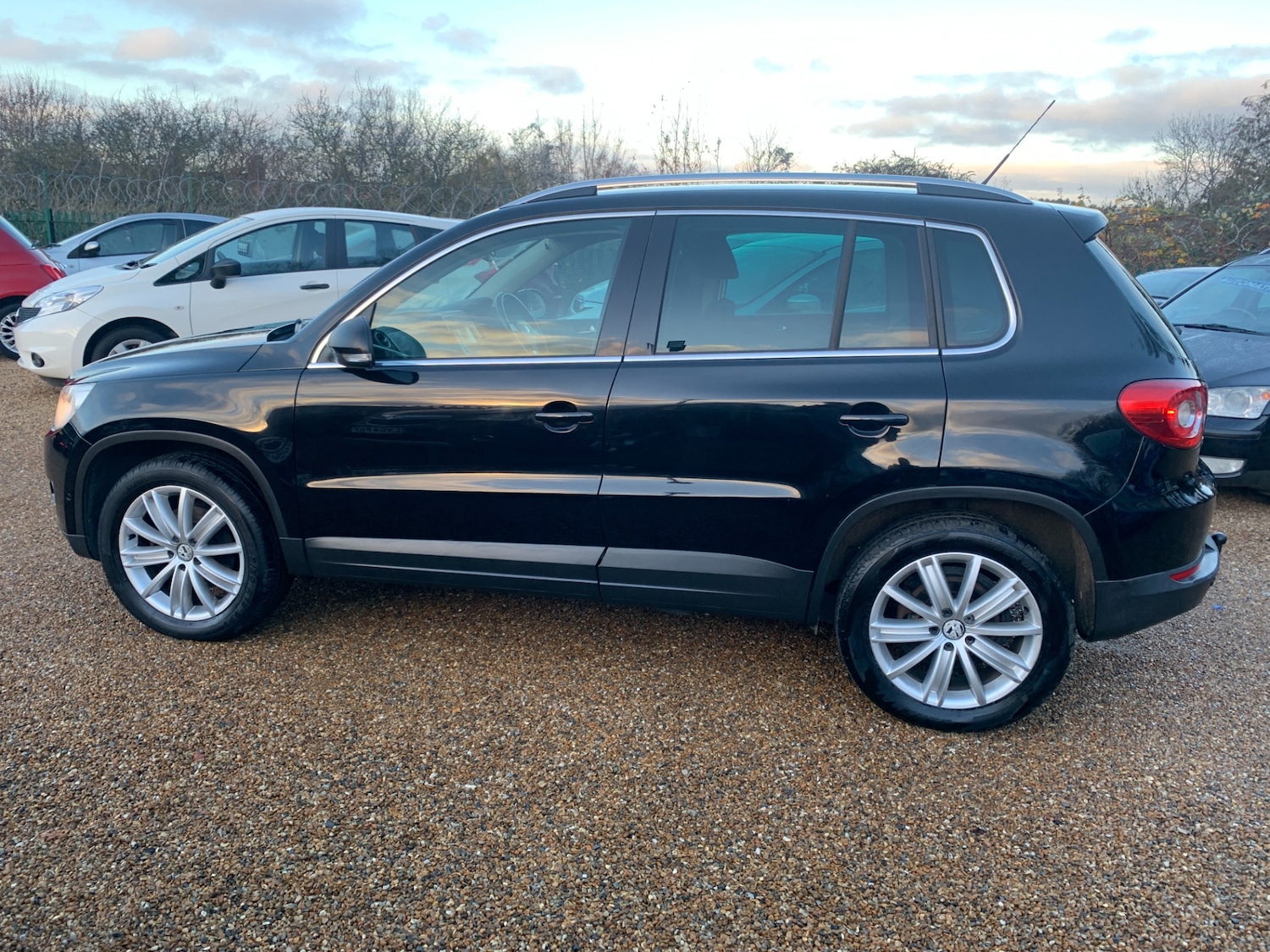 Used Volkswagen Tiguan 2009 for sale - 76908149: Photo 5