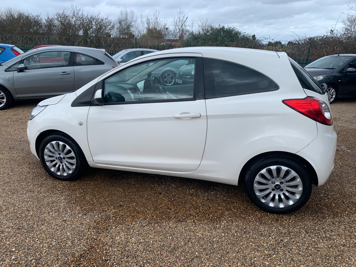 Used Ford Ka 2014 for sale - 77901367: Photo 6