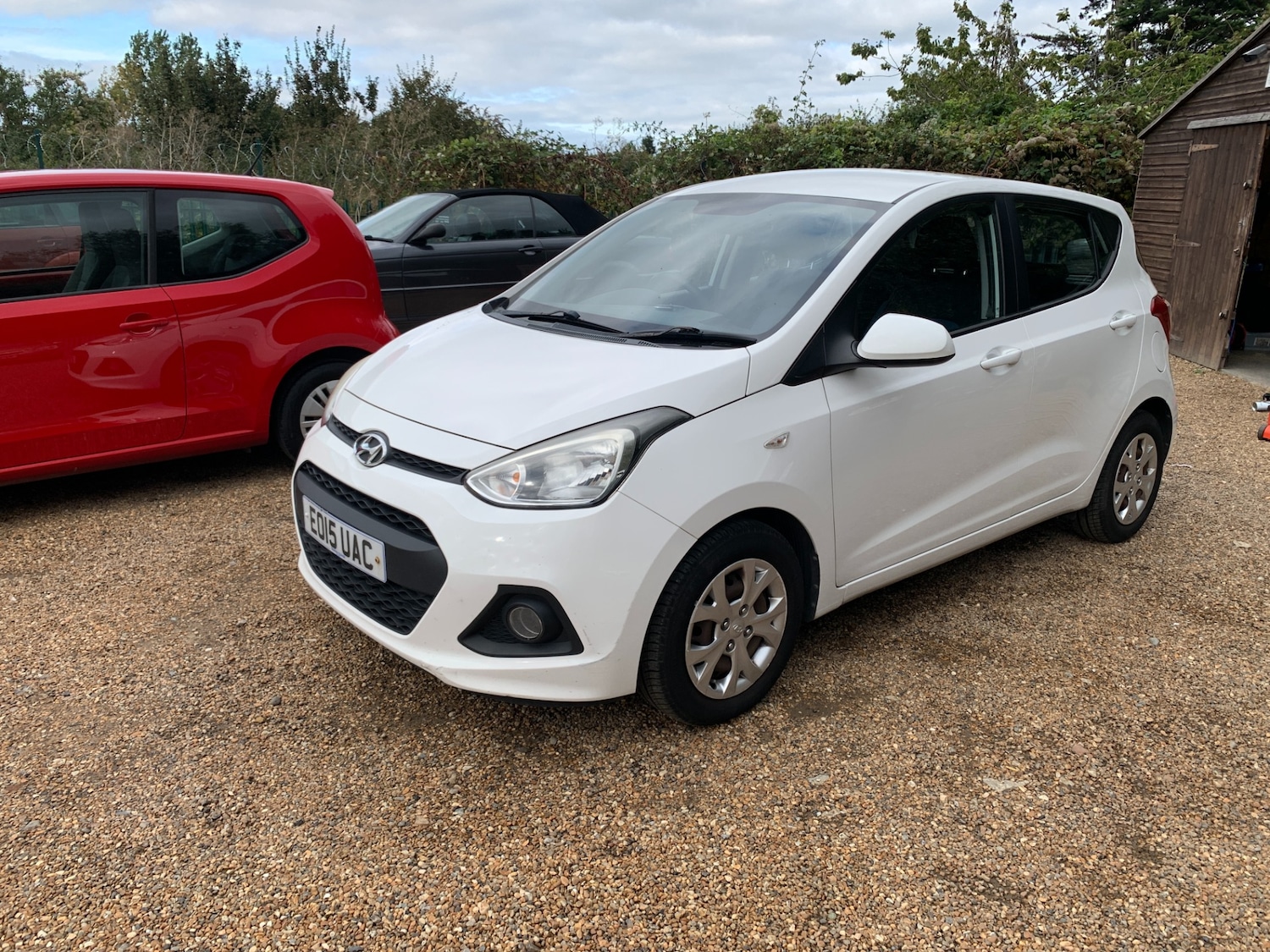 Used Hyundai i10 2015 for sale - 77447750: Photo 2