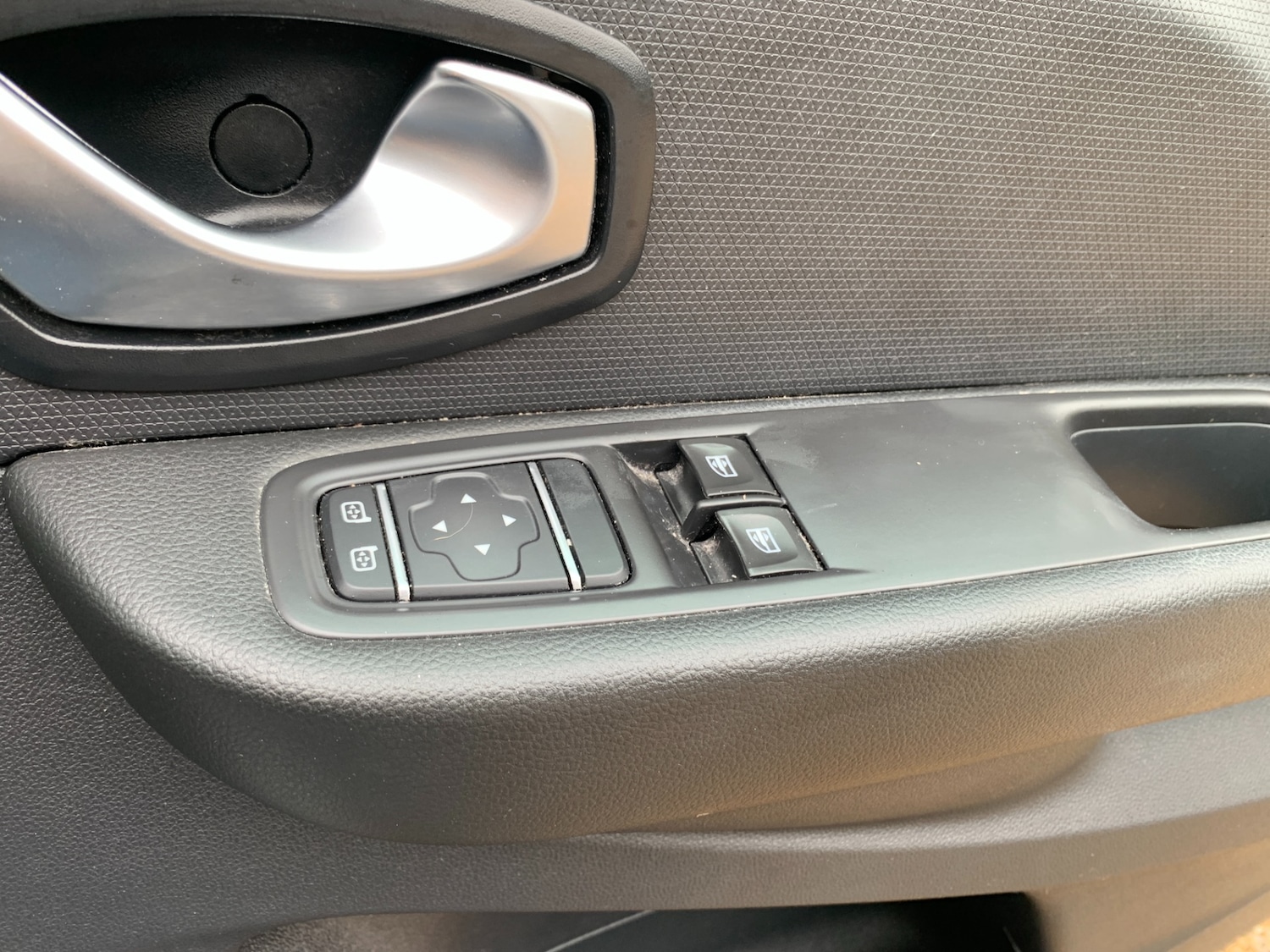 Used Renault Clio 2017 for sale - 76208645: Photo 20