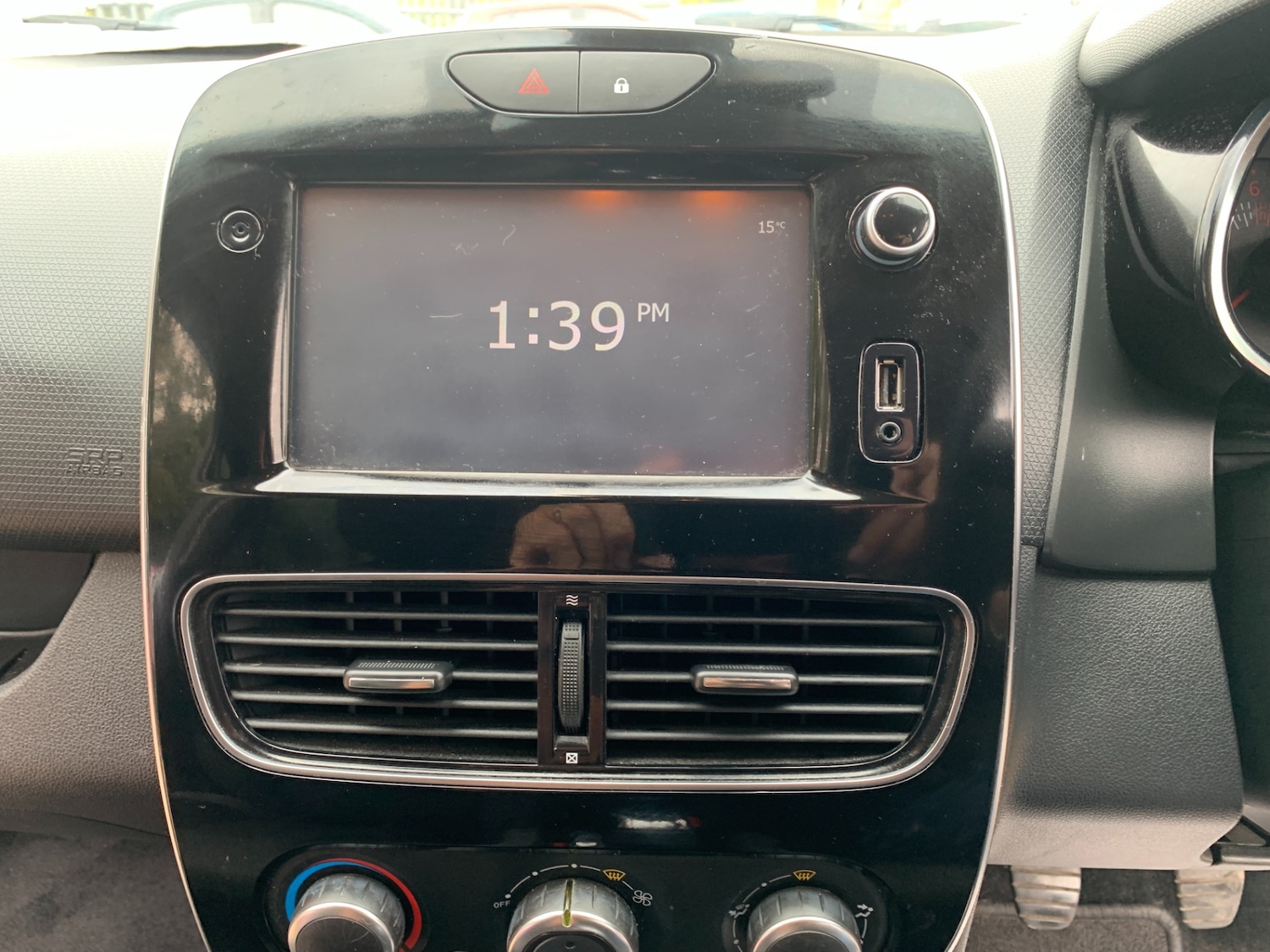 Used Renault Clio 2017 for sale - 76208645: Photo 21