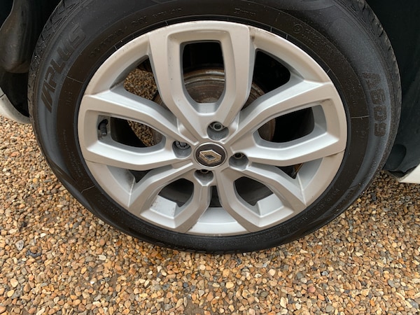 Used Renault Clio 2017 for sale - 76208645: Photo 22