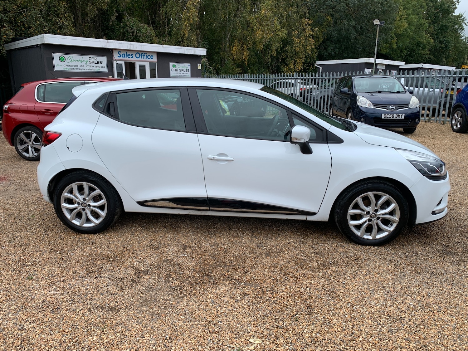 Used Renault Clio 2017 for sale - 76208645: Photo 5