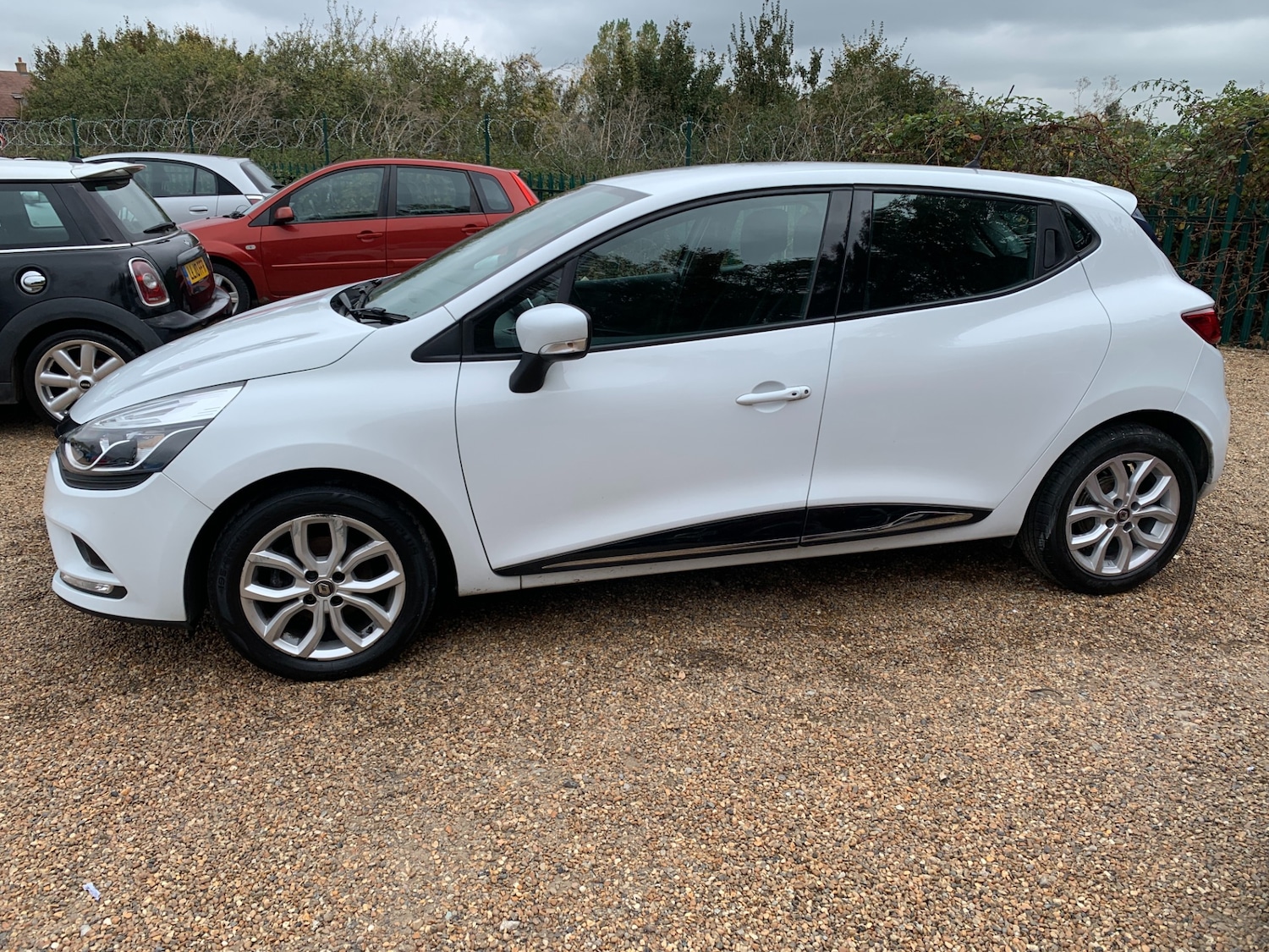 Used Renault Clio 2017 for sale - 76208645: Photo 6