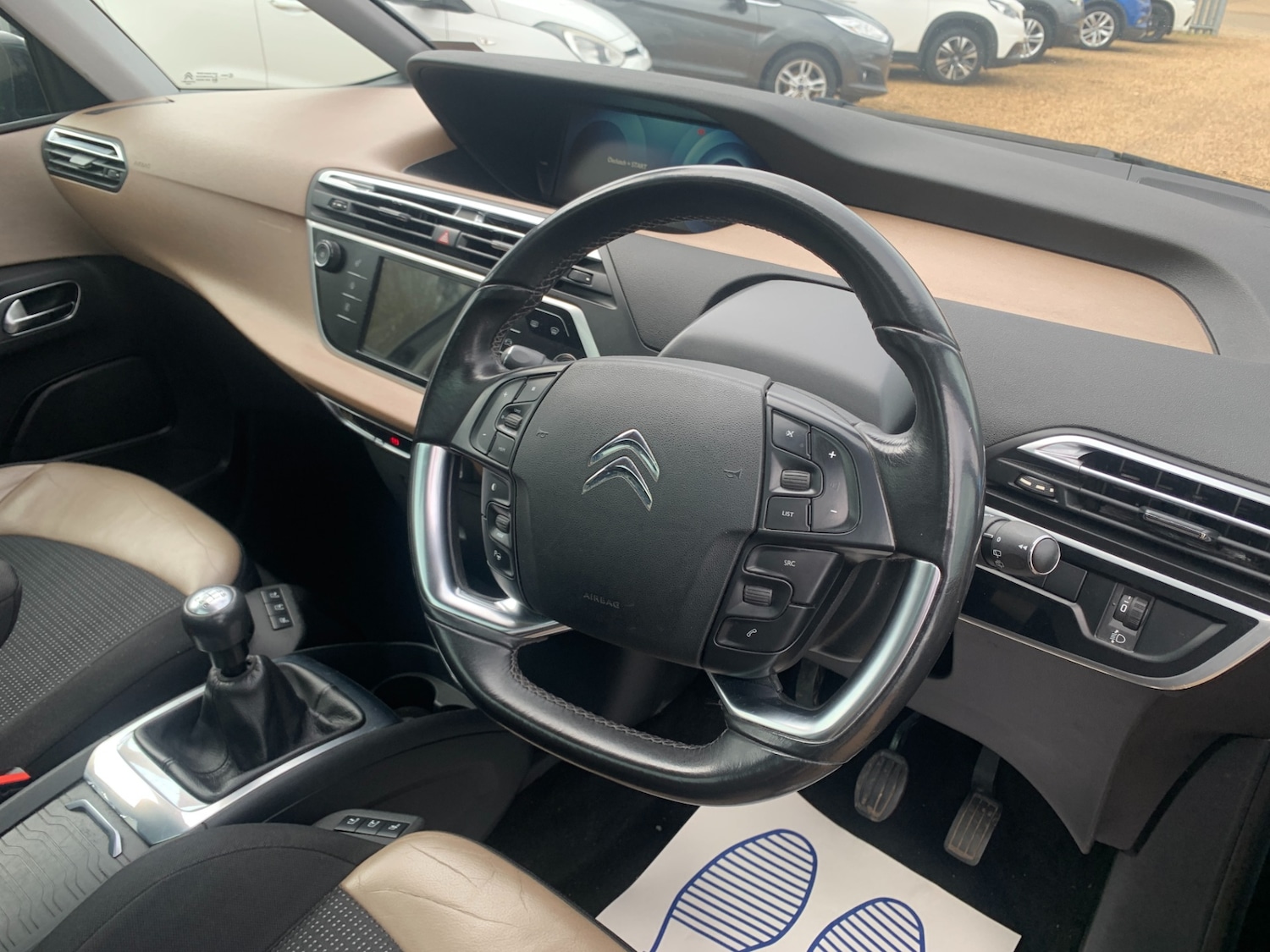 Used Citroen Grand C4 Picasso 2013 for sale - 77679174: Photo 24