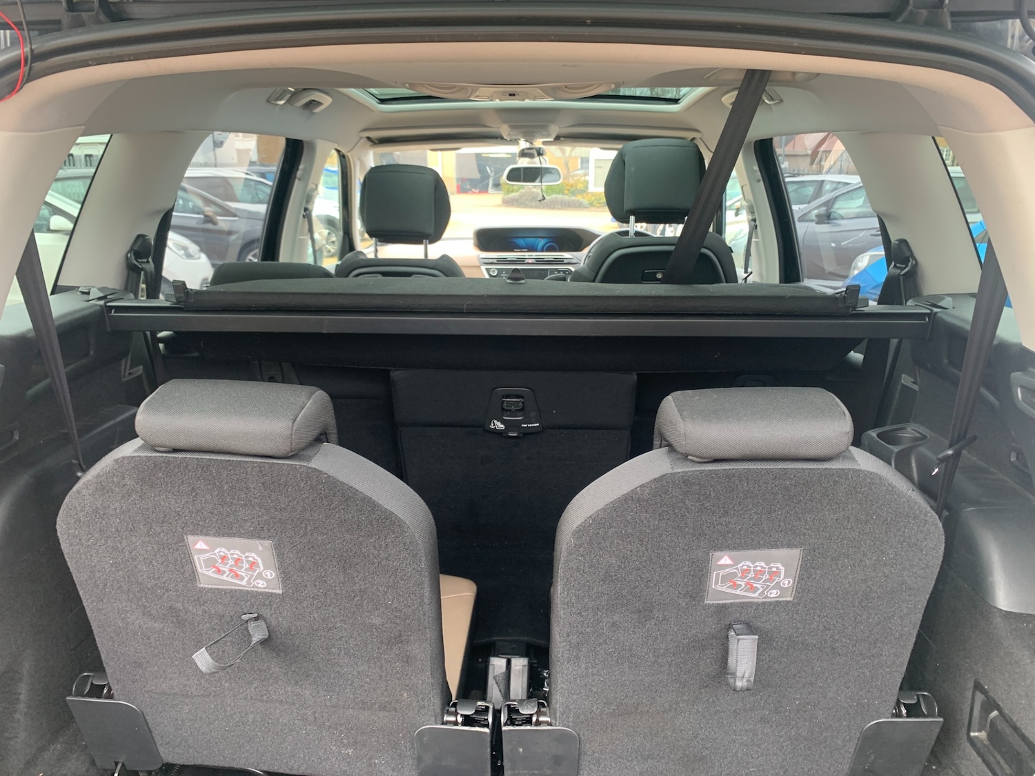 Used Citroen Grand C4 Picasso 2013 for sale - 77679174: Photo 9