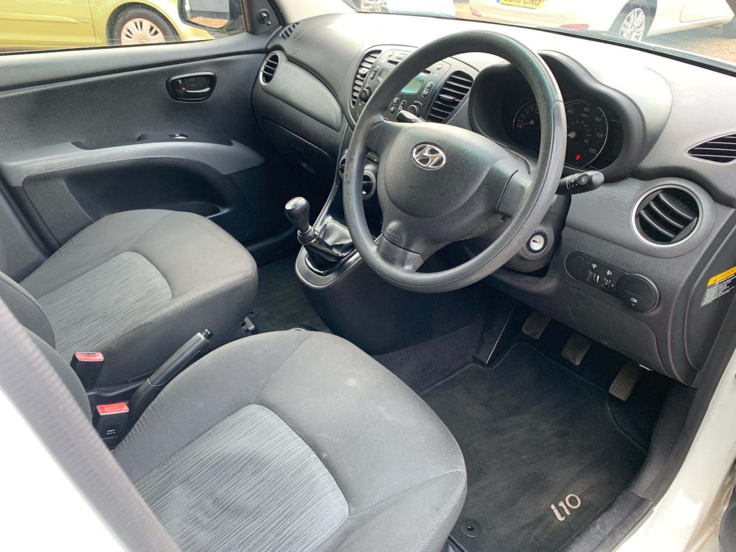 Used Hyundai i10 2012 for sale - 76075860: Photo 10