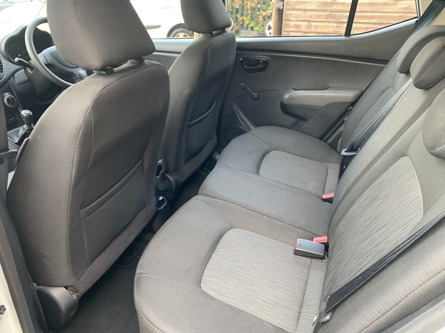 Used Hyundai i10 2012 for sale - 76075860: Photo 13