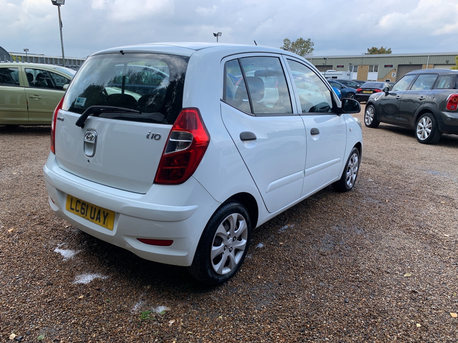 Used Hyundai i10 2012 for sale - 76075860: Photo 6