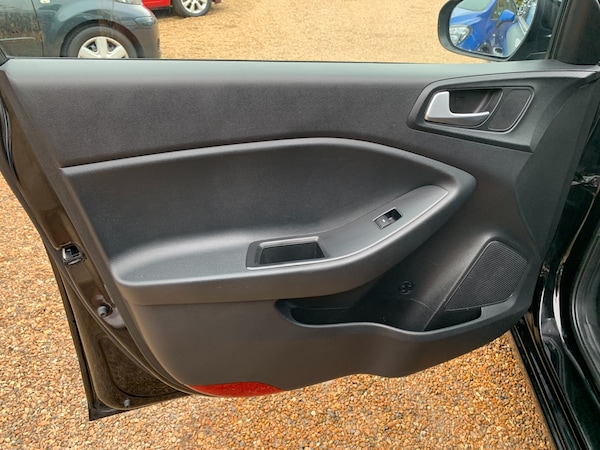 Used Hyundai i20 2017 for sale - 76263481: Photo 13
