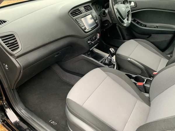 Used Hyundai i20 2017 for sale - 76263481: Photo 14