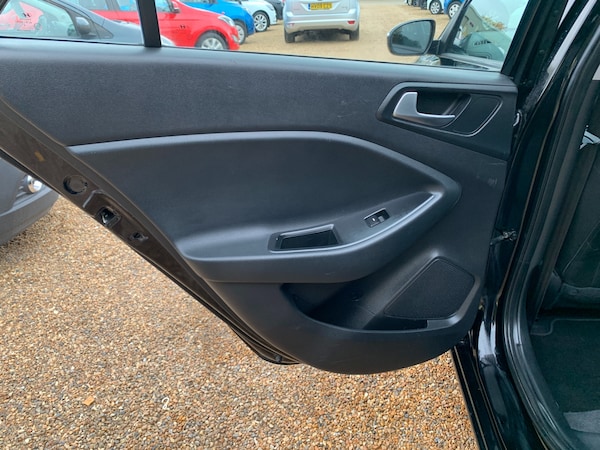 Used Hyundai i20 2017 for sale - 76263481: Photo 15
