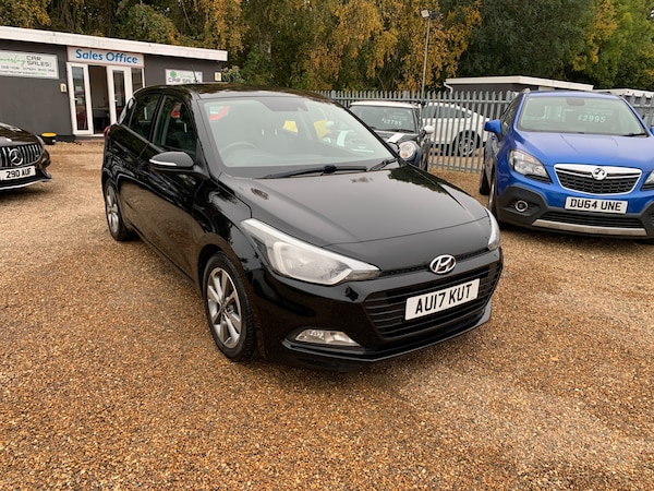 Used Hyundai i20 2017 for sale - 76263481: Photo 1