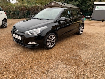 Used Hyundai i20 2017 for sale - 76263481: Photo 3