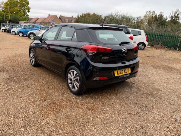 Used Hyundai i20 2017 for sale - 76263481: Photo 5