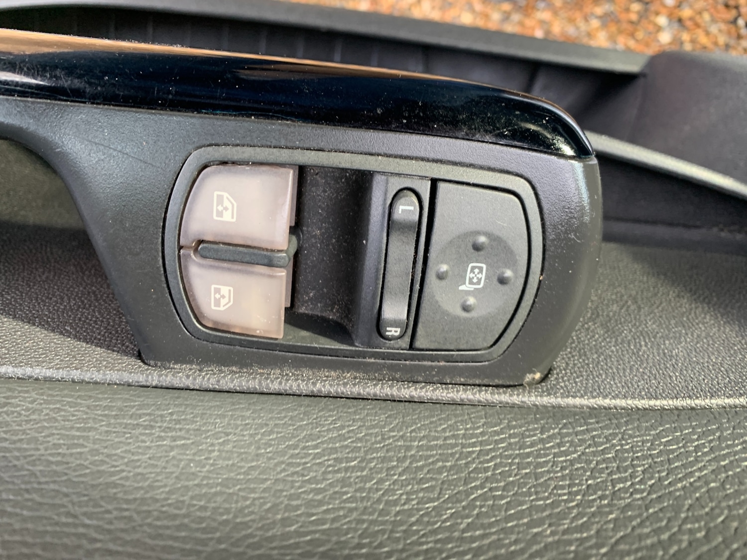 Used Vauxhall Corsa 2010 for sale - 77997772: Photo 10