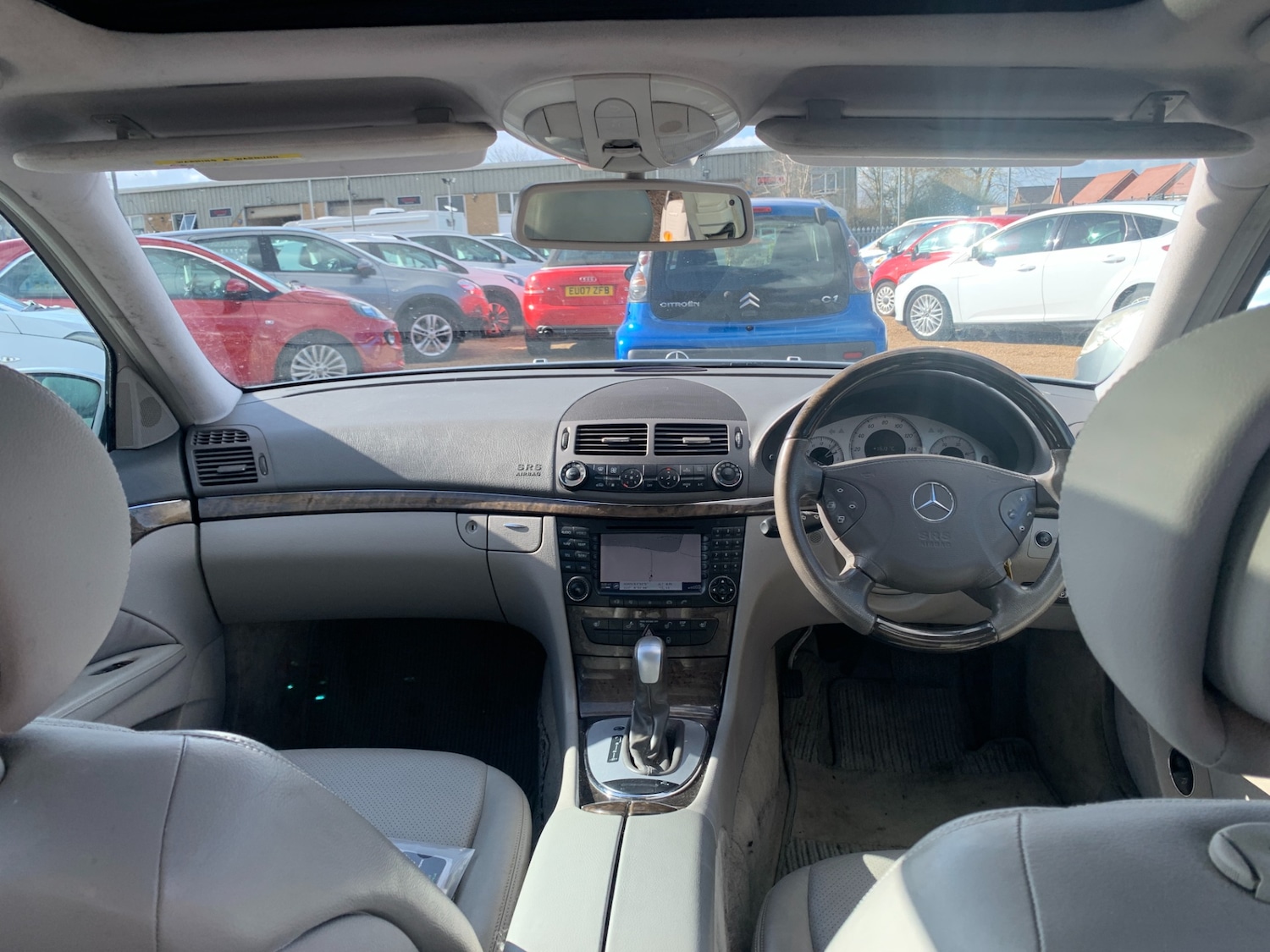 Used Mercedes-Benz E Class 2005 for sale - 77819562: Photo 4