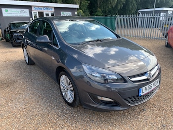 Used Vauxhall Astra 2015 for sale - 79616893: Photo