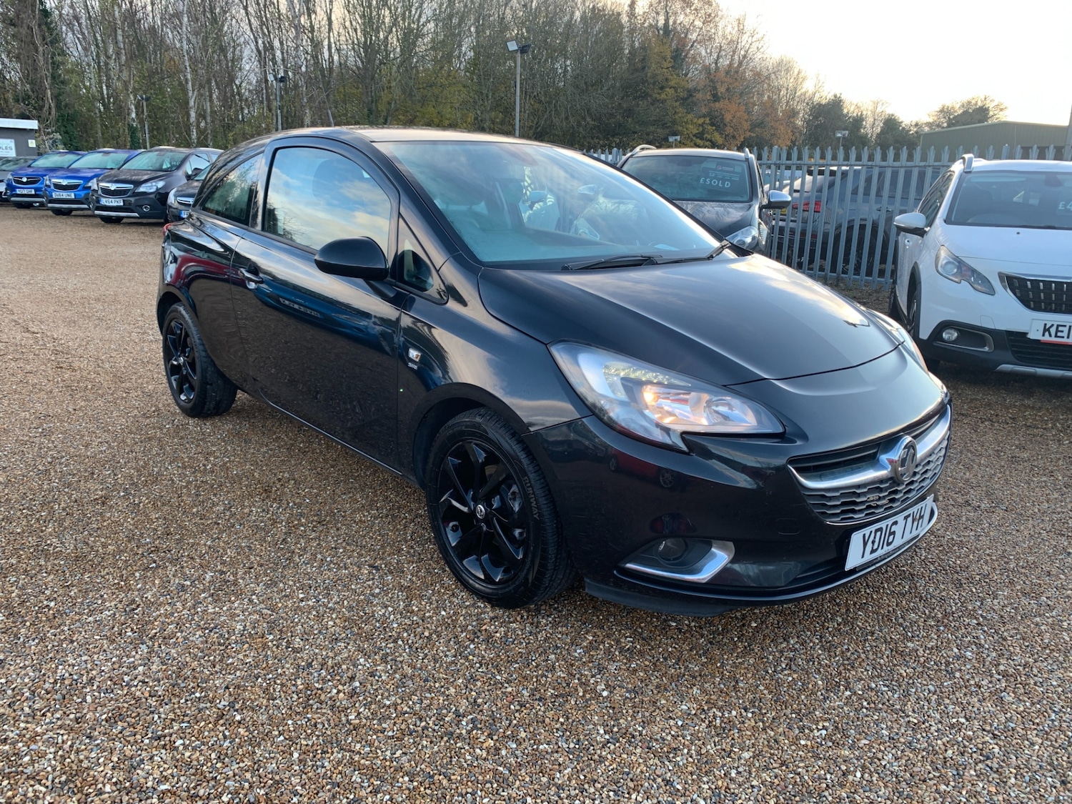 Used Vauxhall Corsa 2016 for sale - 76796374: Photo 1